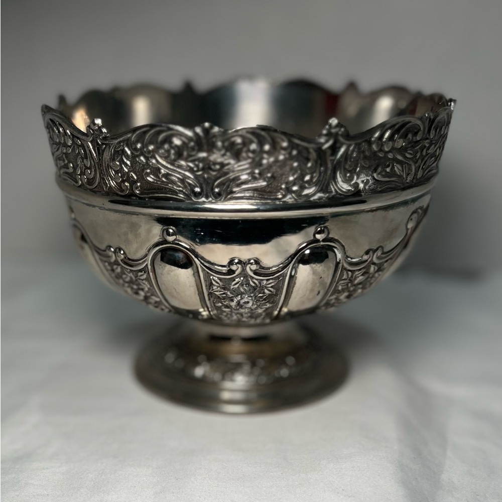Vintage Japanese Repousse Silver Plate Round Footed Pedestal Compote Bowl 5"